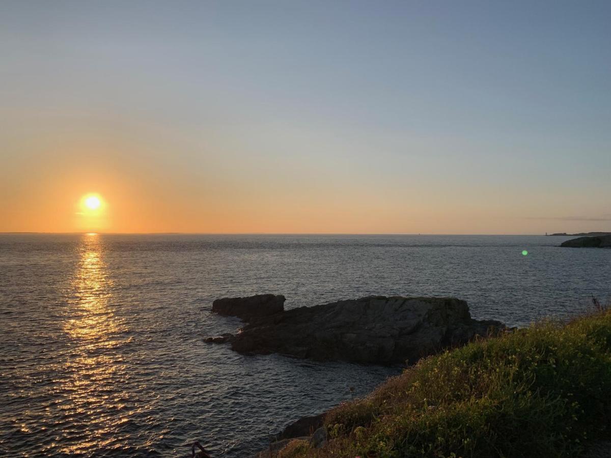 Pied A Terre Pour Des Vacances Au Bord De La Mer Le Conquet Luaran gambar